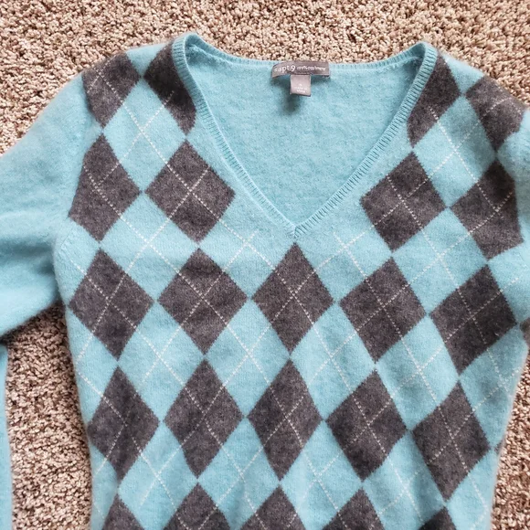 Apt. 9 V-Neck Sweater - Light Blue and Dark Gray Argyle - Picture 3 of 5